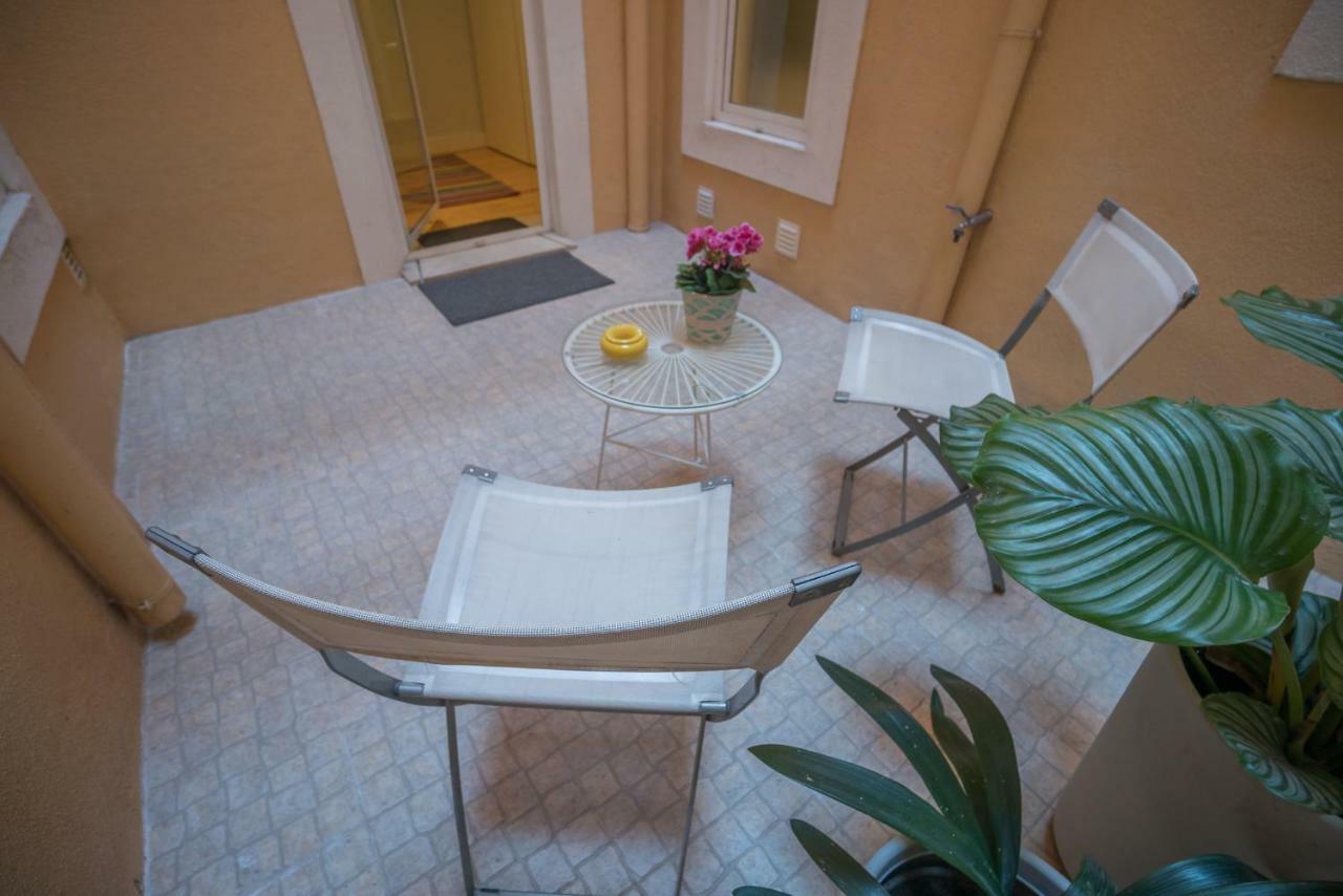 Elegant And Cozy Apartment Lisbona Esterno foto