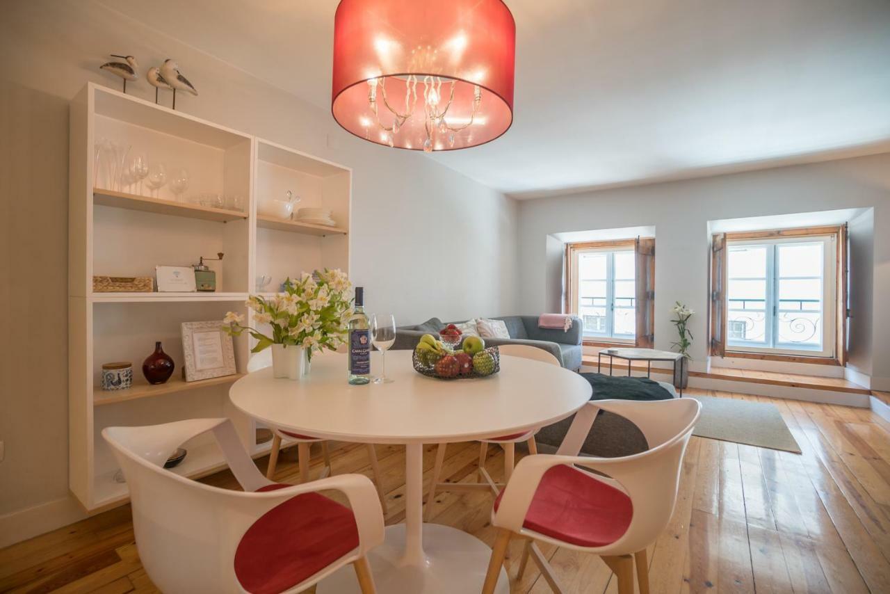 Elegant And Cozy Apartment Lisbona Esterno foto